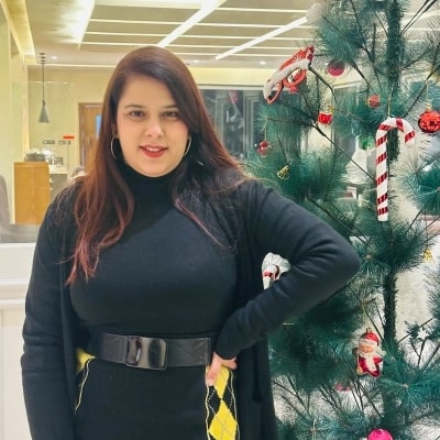 Manisha Upadhyay, Sr. HR Executive, Digital4design seen in a full black color modern outfit